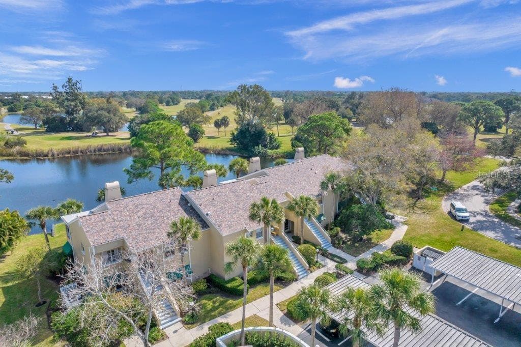 10811 INDIAN HILLS COURT UNIT 39 SEMINOLE, FL 33777