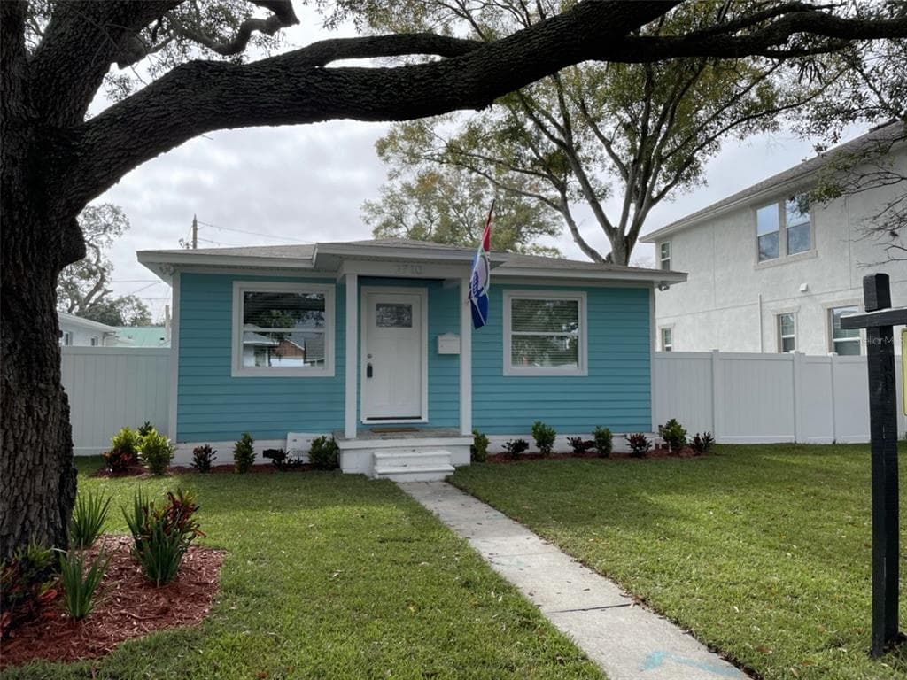 2710 4TH AVENUE S ST PETERSBURG, FL 33712
