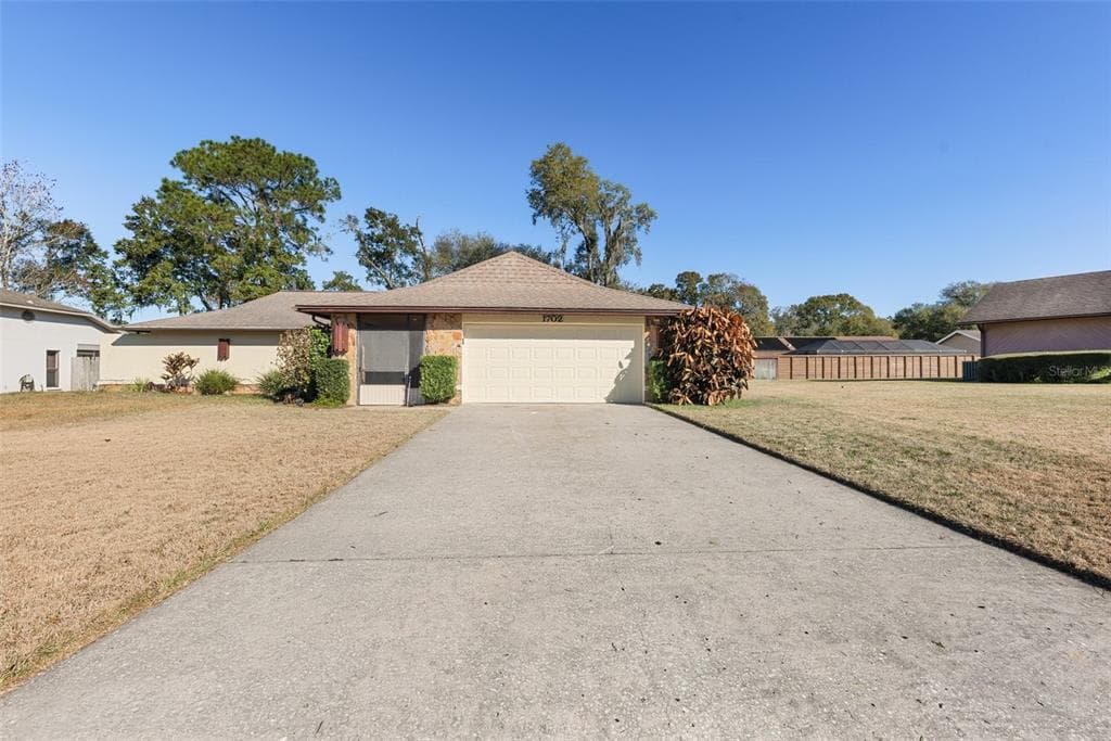 1702 SAGEBRUSH ROAD PLANT CITY, FL 33566