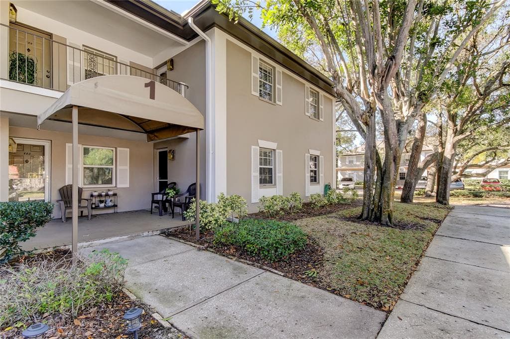 5265 E BAY DRIVE UNIT 114 CLEARWATER, FL 33764