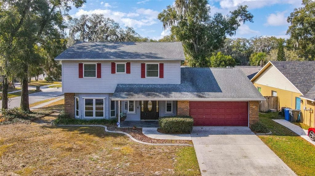 702 HYSSOP PLACE BRANDON, FL 33510