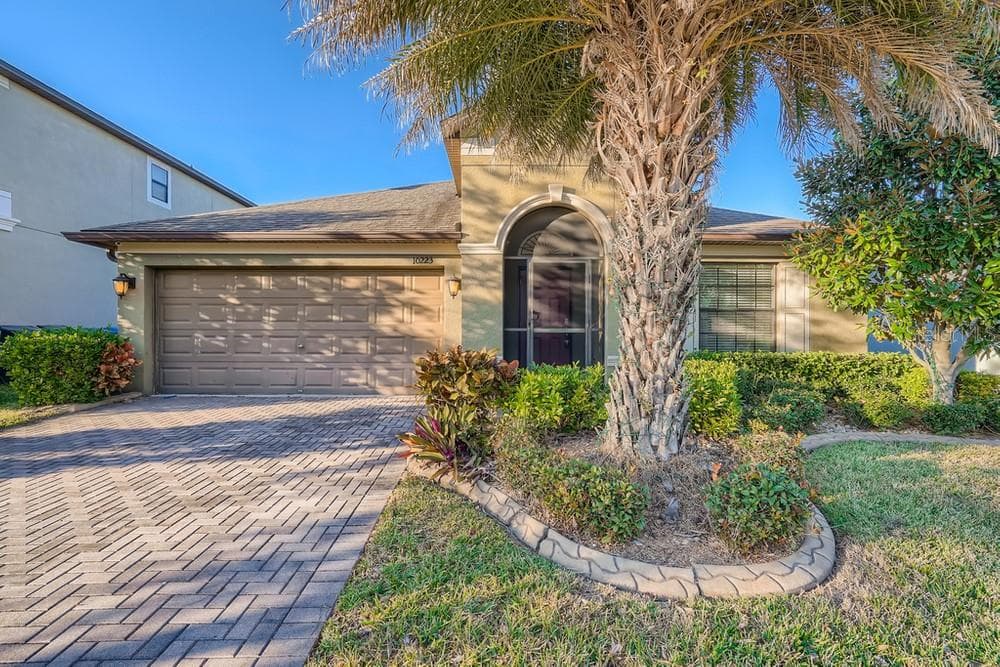 10223 CELTIC ASH DRIVE RUSKIN, FL 33573