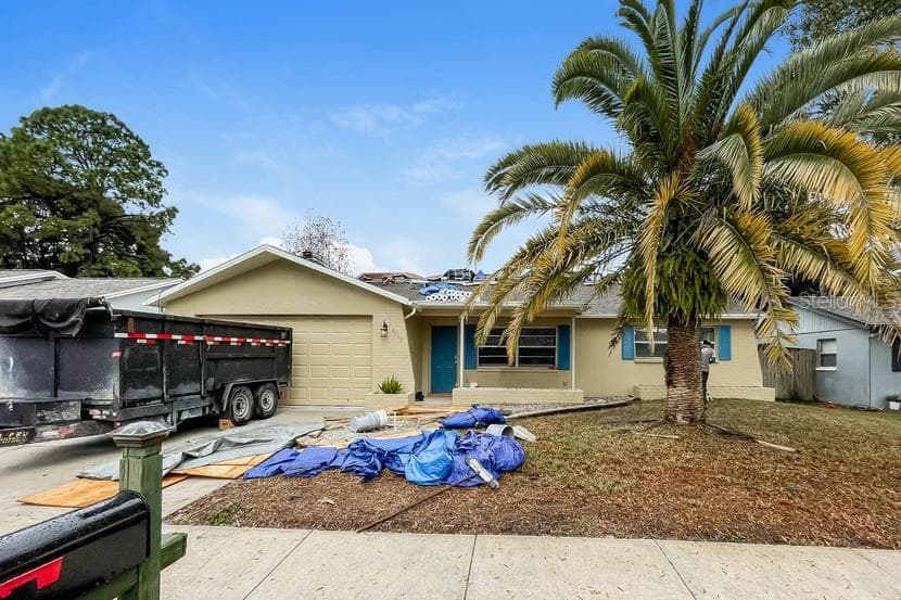 6223 SEAFORD DRIVE HOLIDAY, FL 34690