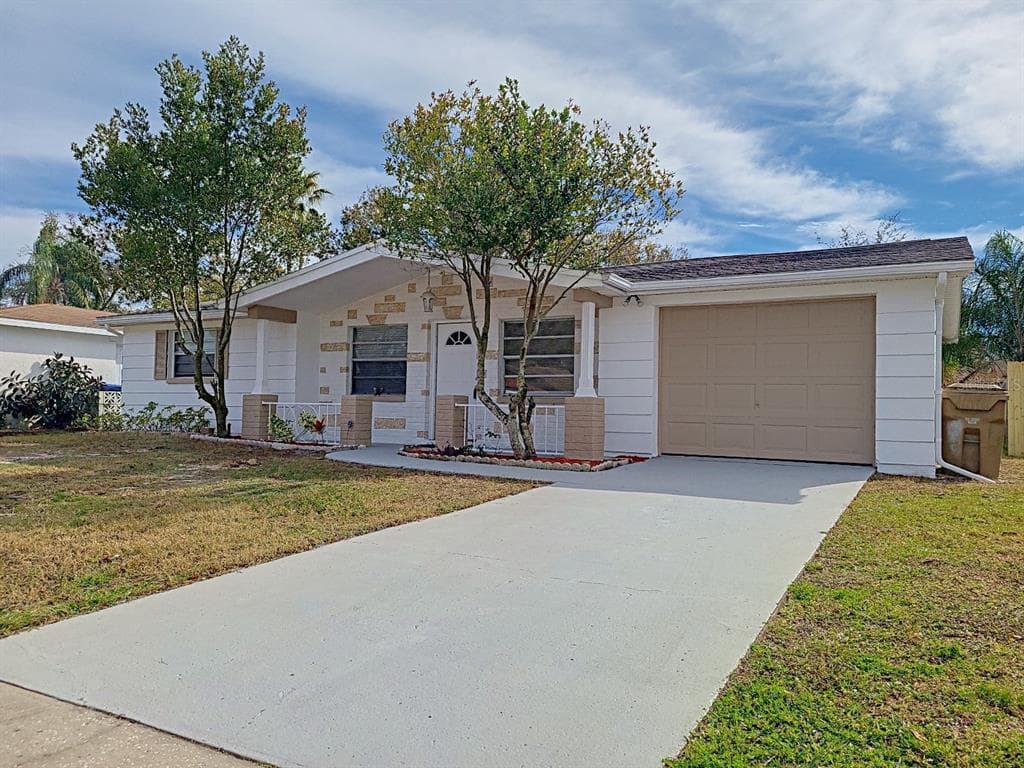 3334 COLDWELL DRIVE HOLIDAY, FL 34691