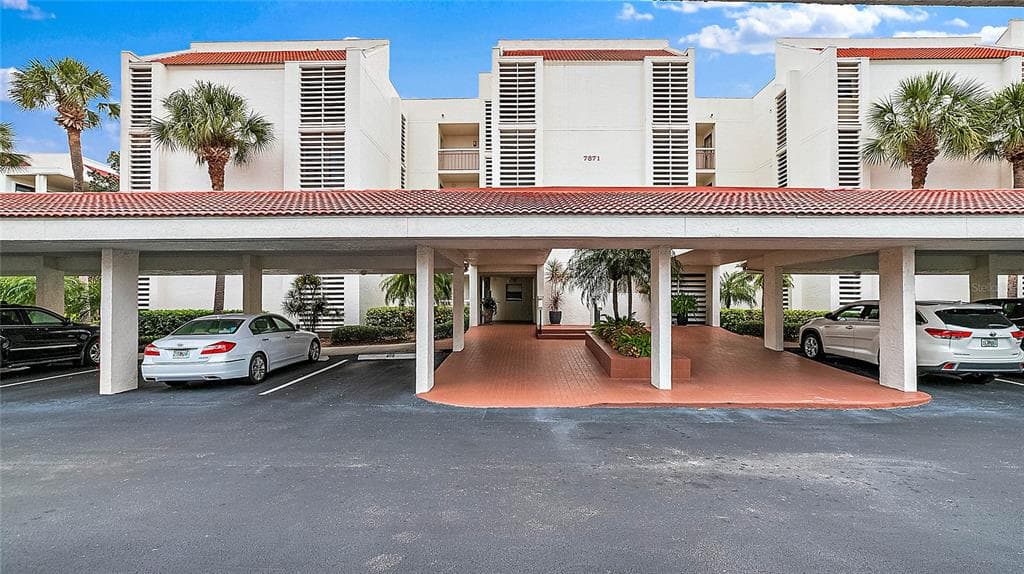 7871 SAILBOAT KEY BOULEVARD S UNIT 408 SOUTH PASADENA, FL 33707