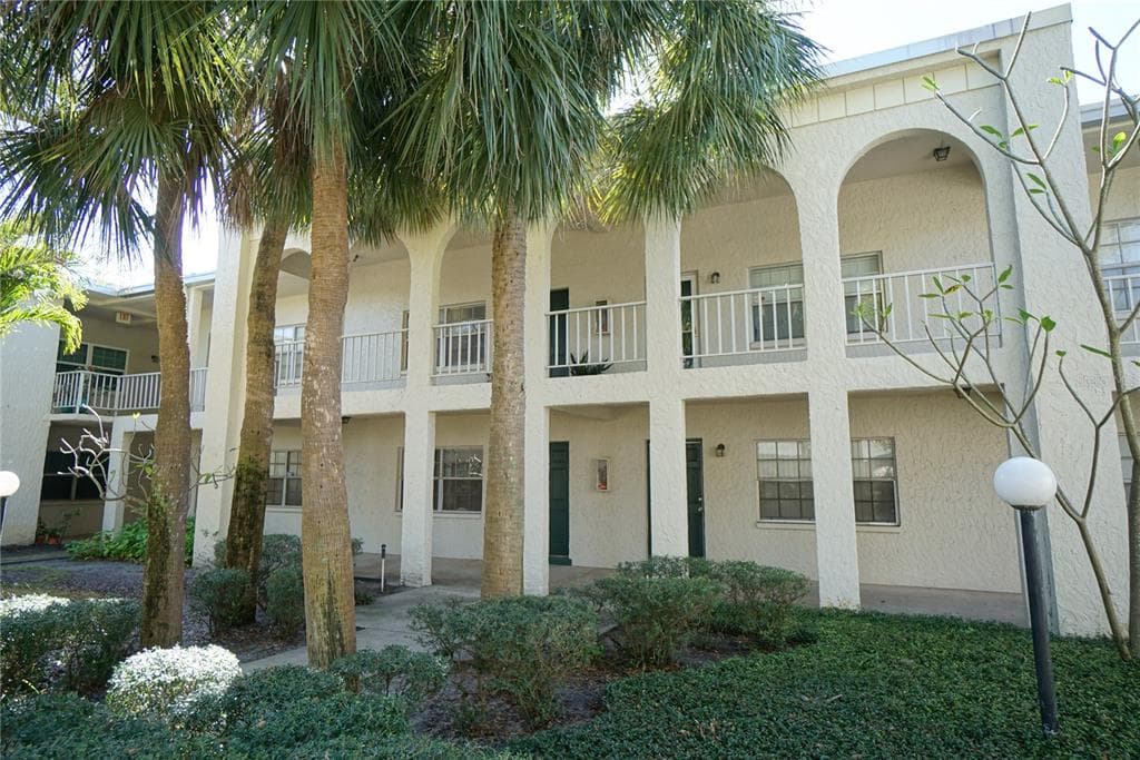 4315 AEGEAN DRIVE UNIT 242C TAMPA, FL 33611