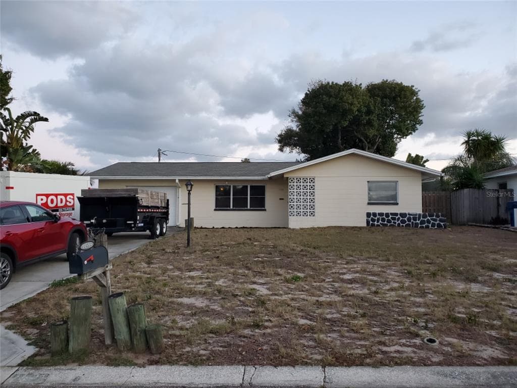 11555 63RD AVENUE SEMINOLE, FL 33772
