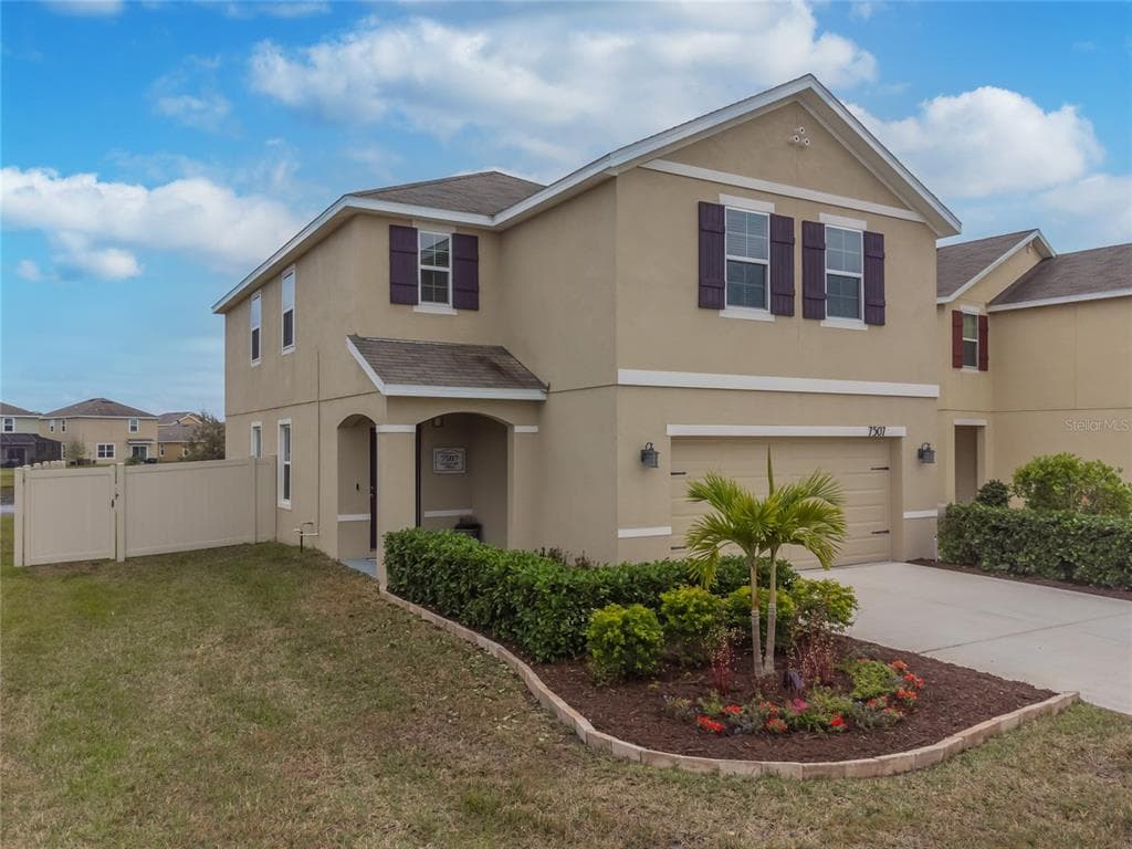 7507 TUSCAN BAY CIRCLE WESLEY CHAPEL, FL 33545