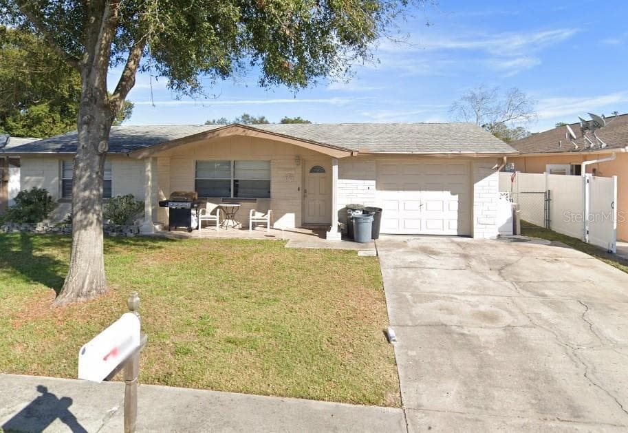 3030 BAHIA AVENUE HOLIDAY, FL 34690