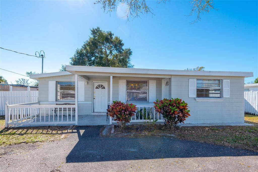 7504 BRIGHTEN DRIVE TAMPA, FL 33615