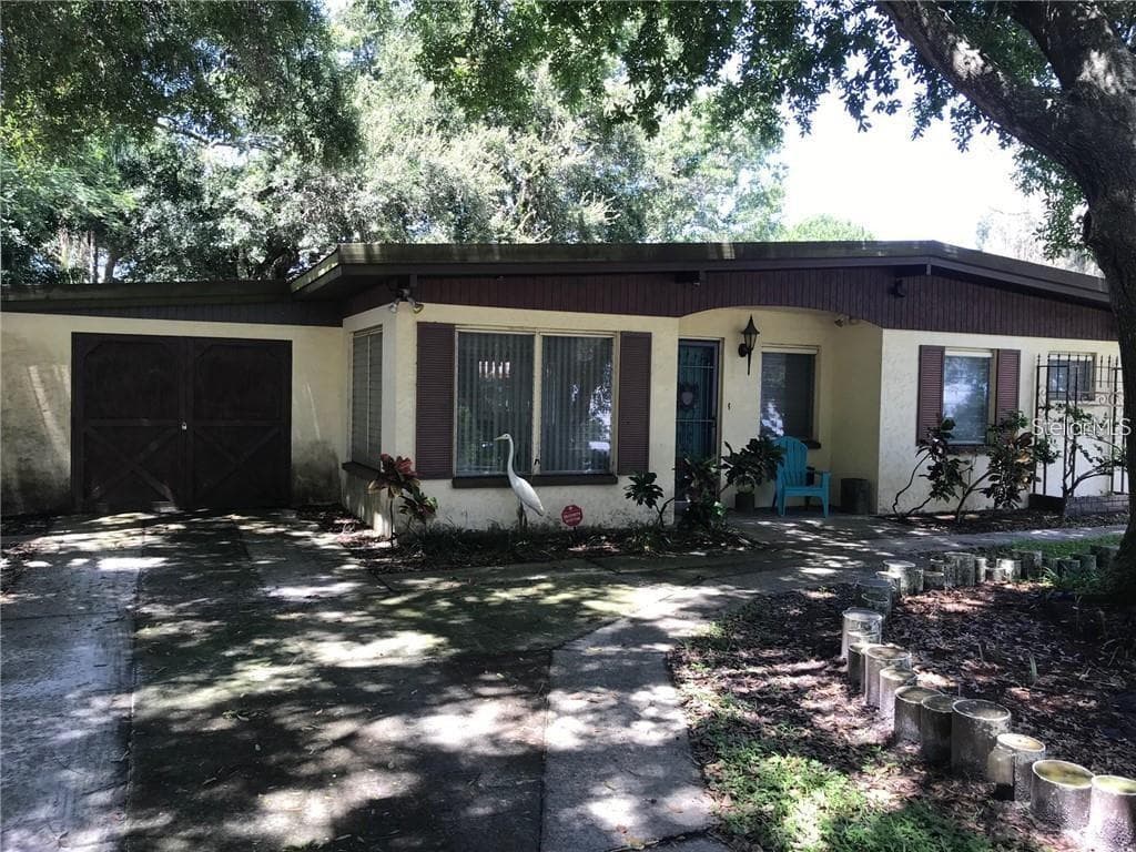 340 COUNTRY CLUB DRIVE OLDSMAR, FL 34677