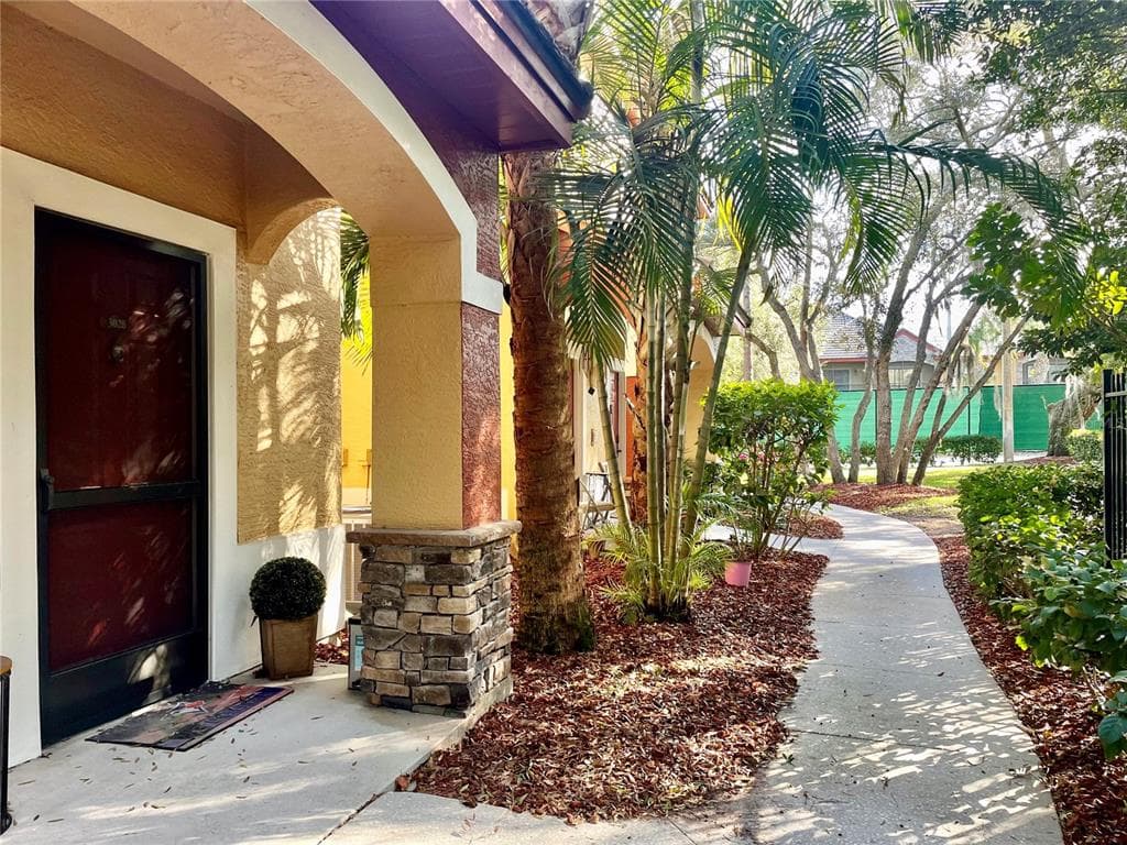 2107 PORTOFINO PLACE UNIT 30-3028 PALM HARBOR, FL 34683