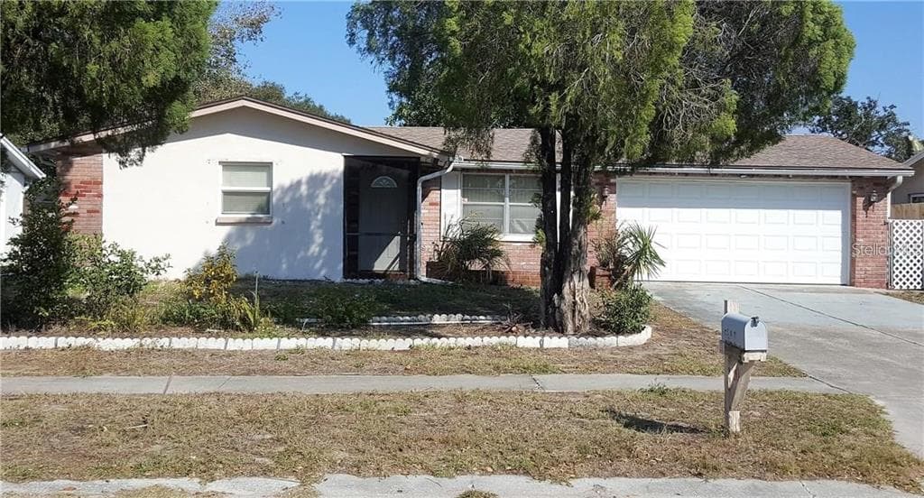 5643 RIDDLE ROAD HOLIDAY, FL 34690