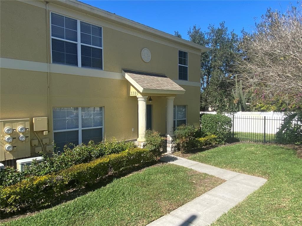 3380 SPY TOWER COURT VALRICO, FL 33594