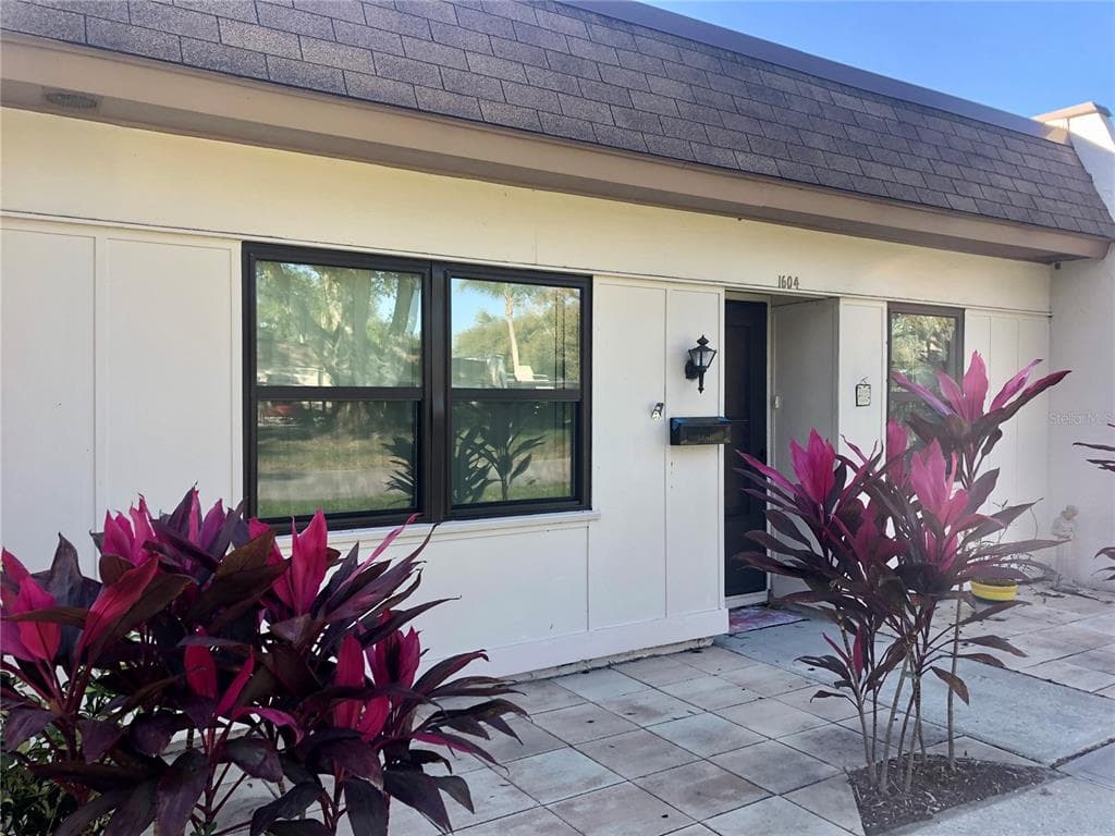 1604 FLINT DRIVE W UNIT 8-C CLEARWATER, FL 33759