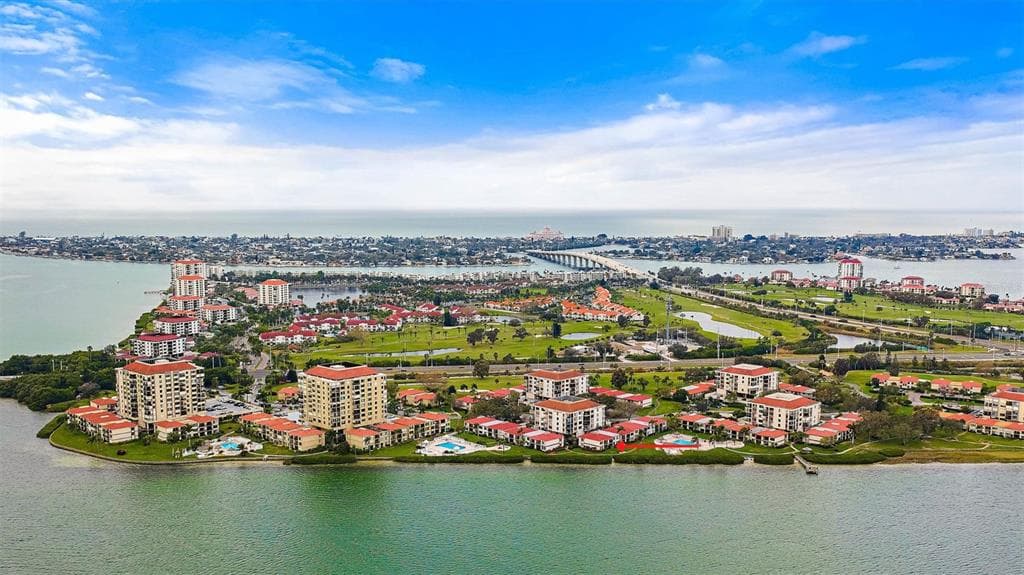6268 S PALMA DEL MAR BOULEVARD S UNIT 107 ST PETERSBURG, FL 33715
