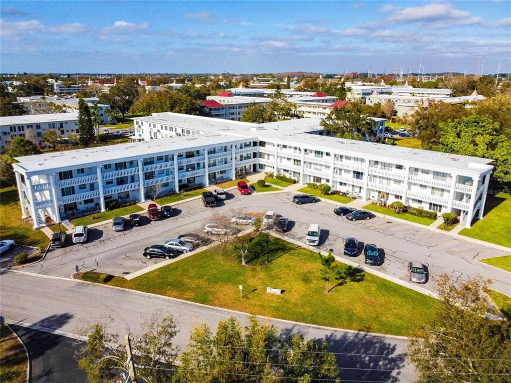 2454 AUSTRALIA WAY E UNIT 18 CLEARWATER, FL 33763
