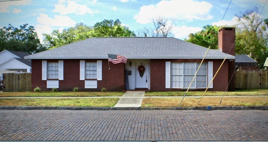 711 N EVERS STREET PLANT CITY, FL 33563