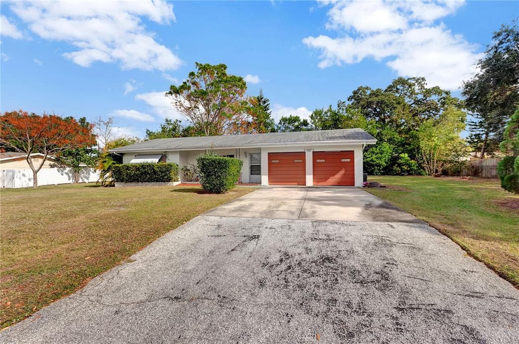 1717 EVANS DRIVE CLEARWATER, FL 33759