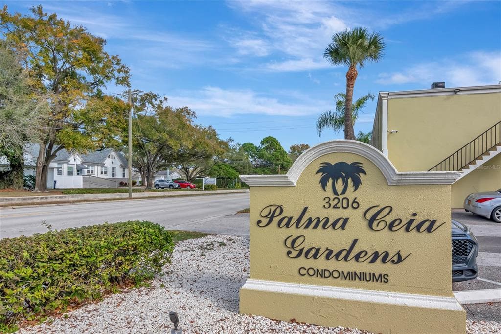 3206 W AZEELE STREET UNIT 109 TAMPA, FL 33609