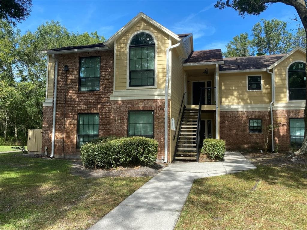 8642 MALLARD RESERVE DRIVE UNIT 102 TAMPA, FL 33614