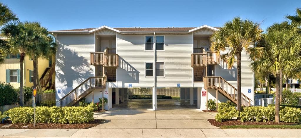 1412 GULF BOULEVARD UNIT 102A INDIAN ROCKS BEACH, FL 33785