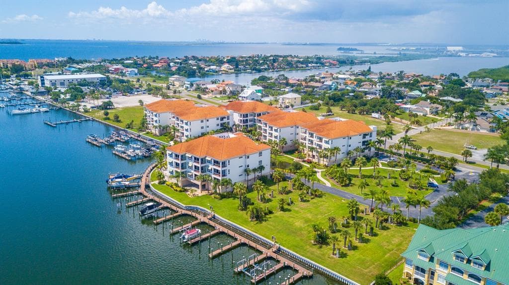 1030 BELLASOL WAY UNIT 203 APOLLO BEACH, FL 33572