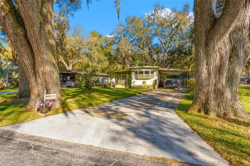 38045 AVION DRIVE ZEPHYRHILLS, FL 33542