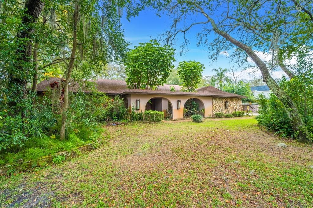 3107 MORAN ROAD TAMPA, FL 33618