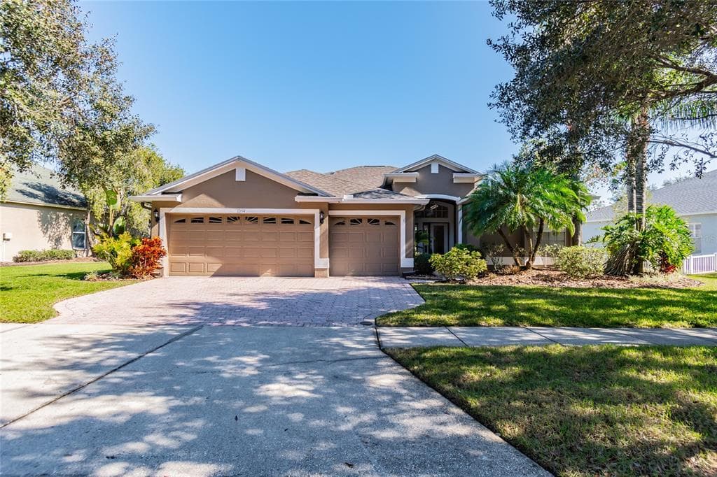 10614 PLANTATION BAY DRIVE TAMPA, FL 33647