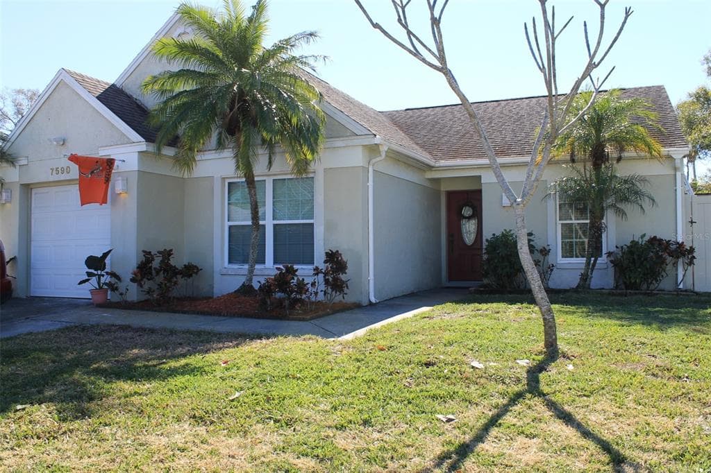 7590 121ST AVENUE LARGO, FL 33773
