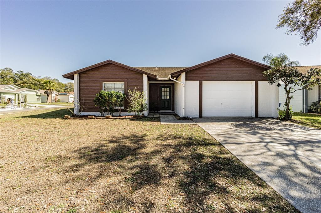 1601 PALM LEAF DRIVE BRANDON, FL 33510