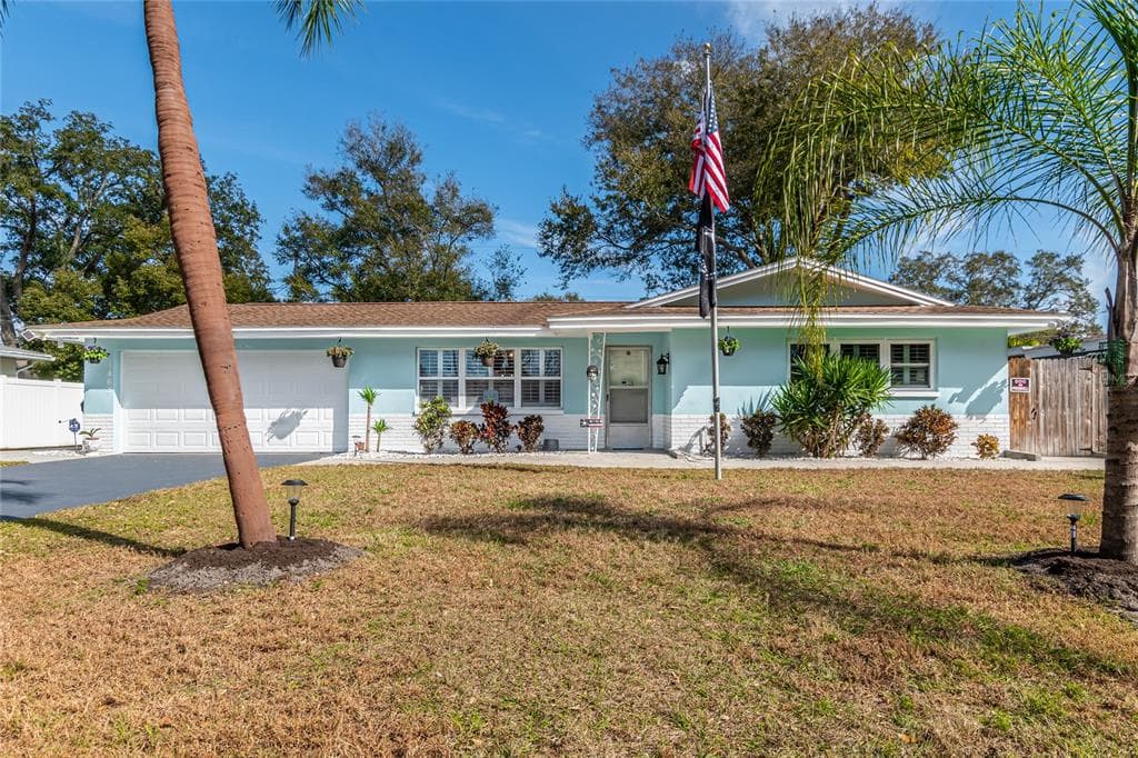 1463 VIEWTOP DRIVE CLEARWATER, FL 33764