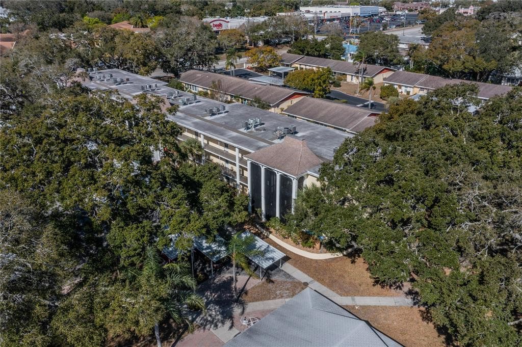 1020 DELEON DRIVE UNIT 109 DUNEDIN, FL 34698