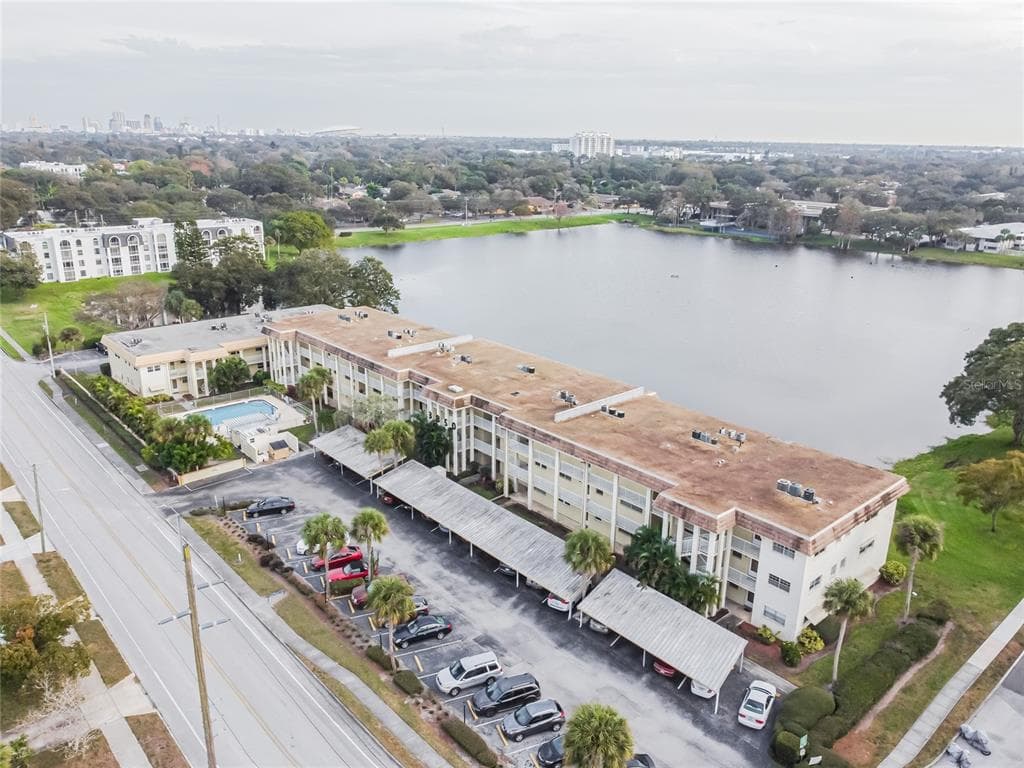 3850 13TH AVENUE N UNIT 309 ST PETERSBURG, FL 33713