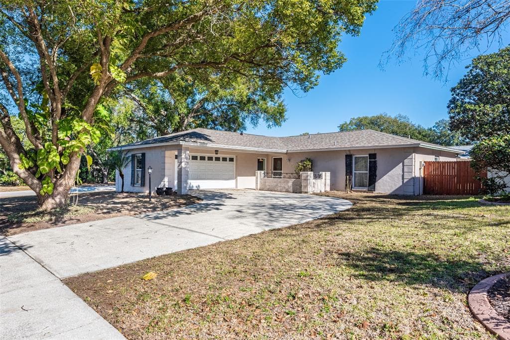619 VALLEY HILL DRIVE BRANDON, FL 33510
