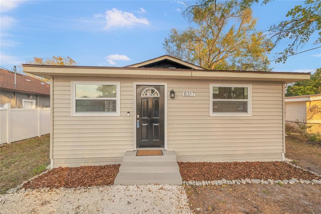 8317 N NEWPORT AVENUE TAMPA, FL 33604