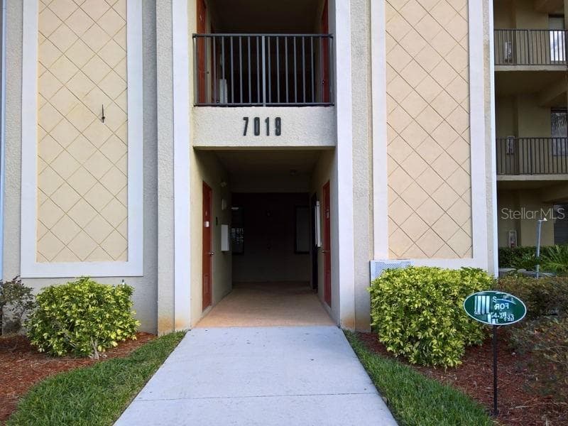 7019 RIVER HAMMOCK DRIVE UNIT 105 BRADENTON, FL 34212