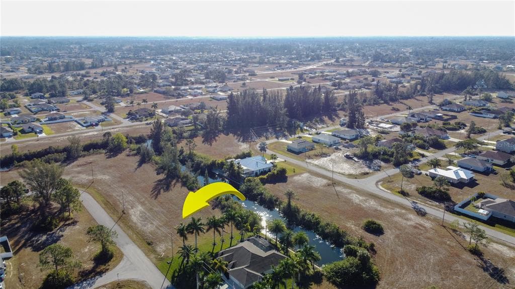 814 NE 41ST LANE CAPE CORAL, FL 33909