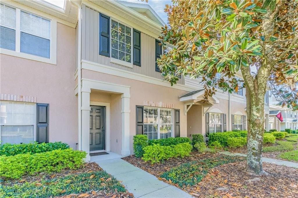 15749 FISHHAWK FALLS DRIVE LITHIA, FL 33547