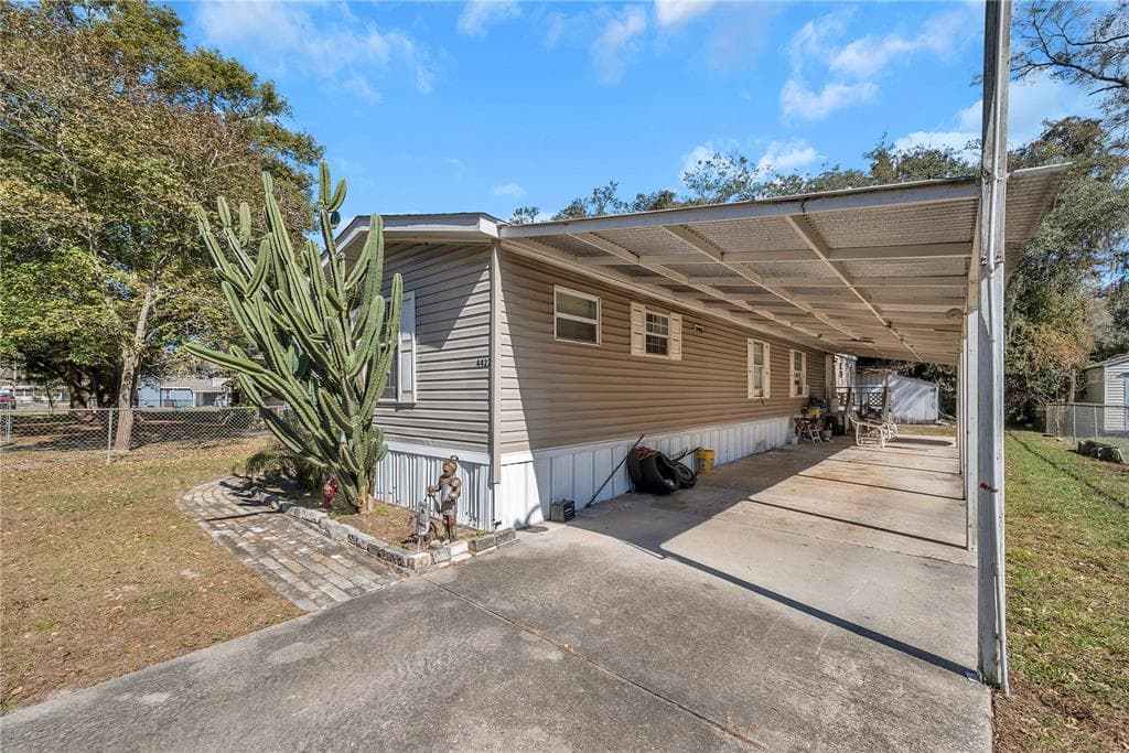 4422 STILLMAN STREET ZEPHYRHILLS, FL 33542