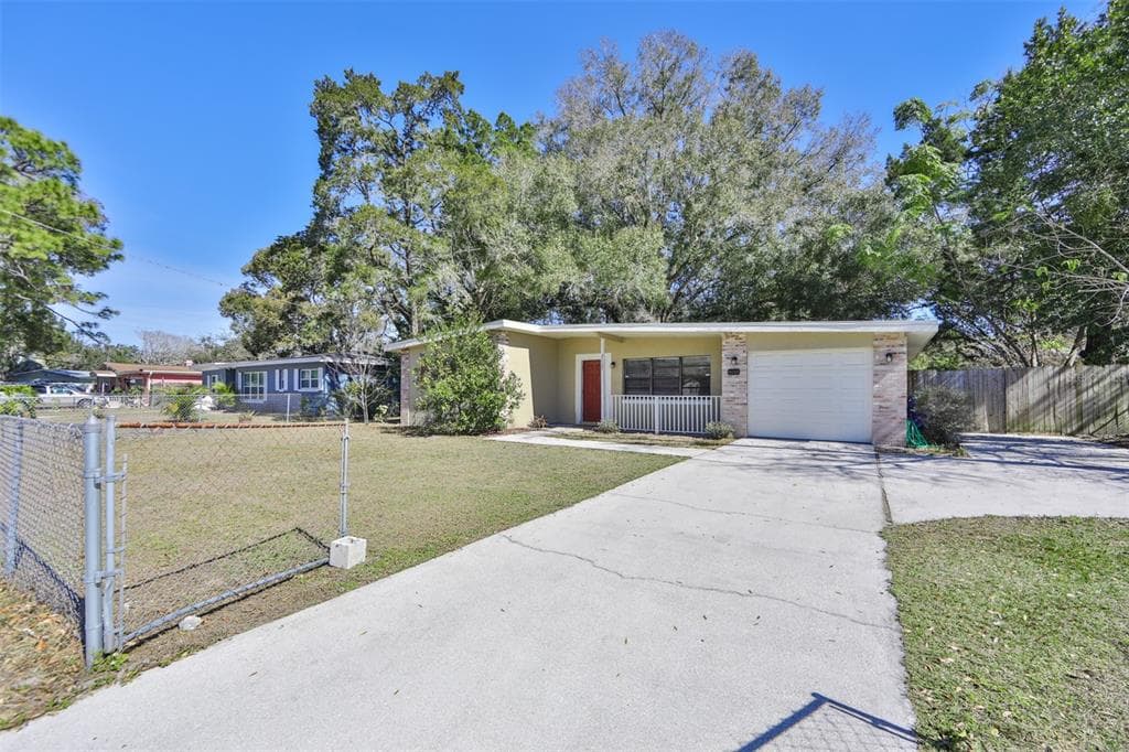 7127 FLOUNDER DRIVE TAMPA, FL 33617