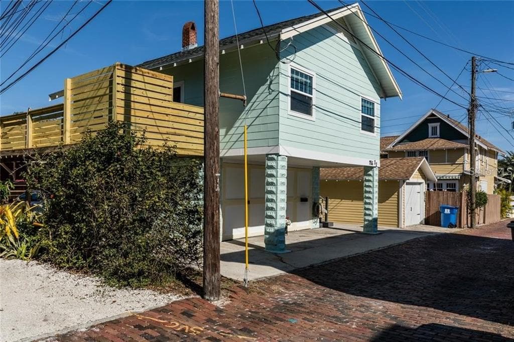 916 1/2 2ND STREET N ST PETERSBURG, FL 33701