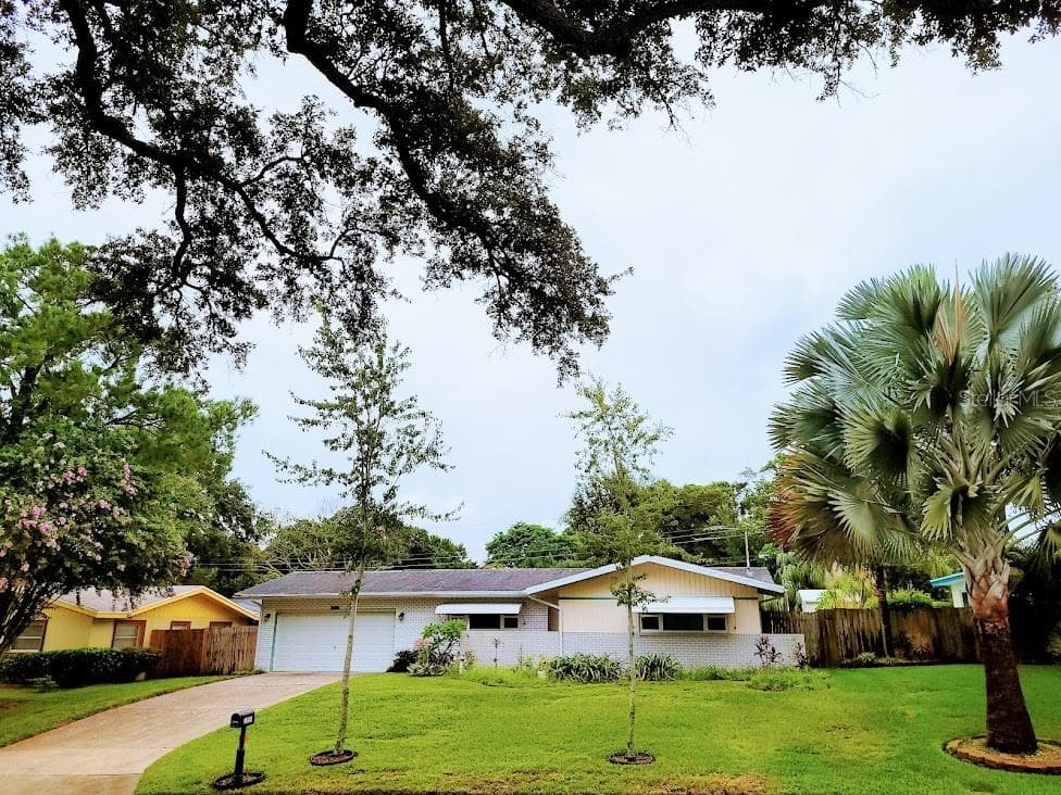 1531 PICARDY CIRCLE CLEARWATER, FL 33755