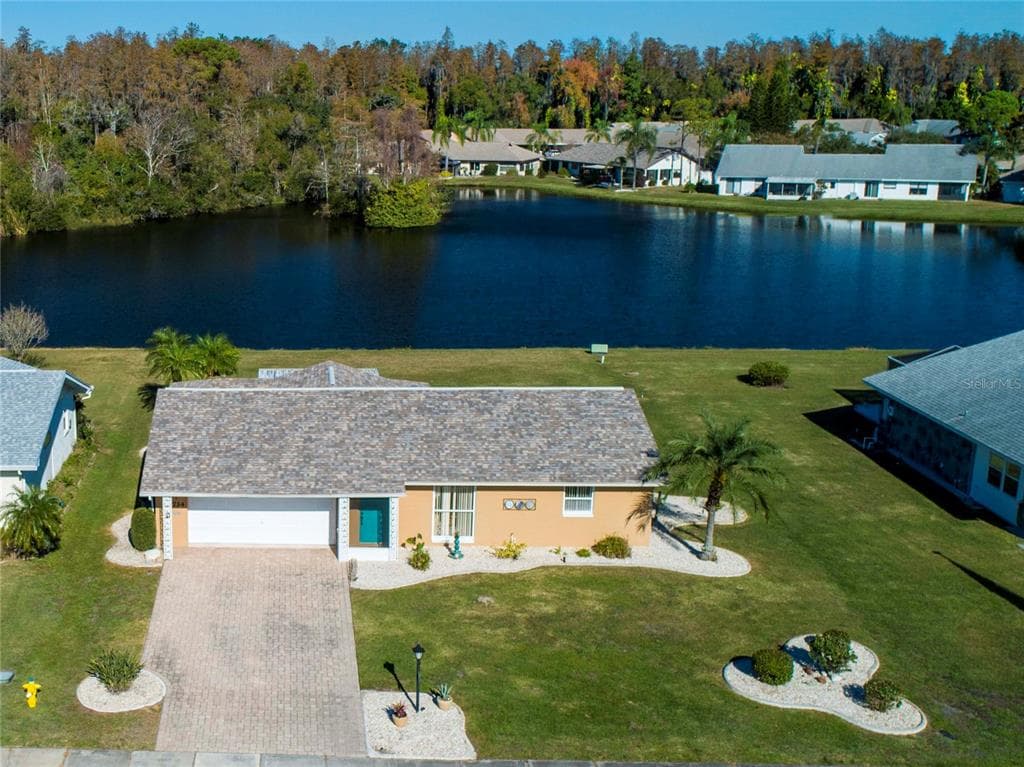 1734 W DEL WEBB BOULEVARD SUN CITY CENTER, FL 33573