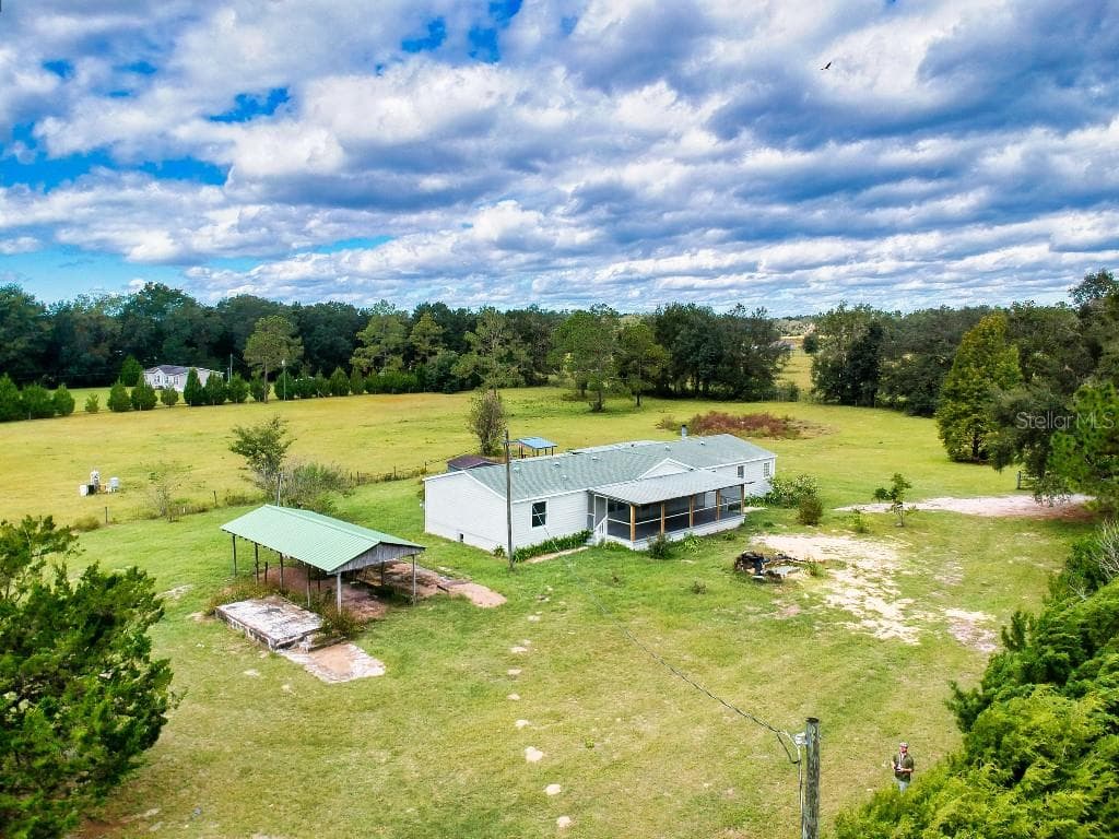 13650 NE 10TH AVENUE TRENTON, FL 32693