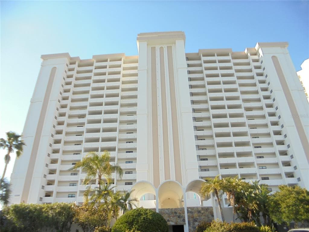 1230 GULF BOULEVARD UNIT 808 CLEARWATER, FL 33767