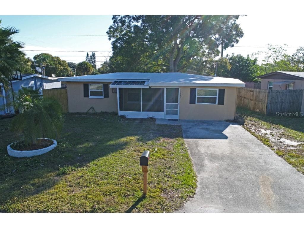 11647 104TH LANE LARGO, FL 33773