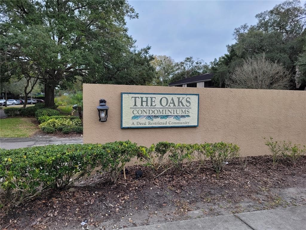 14411 HANGING MOSS CIRCLE UNIT 201 TAMPA, FL 33613