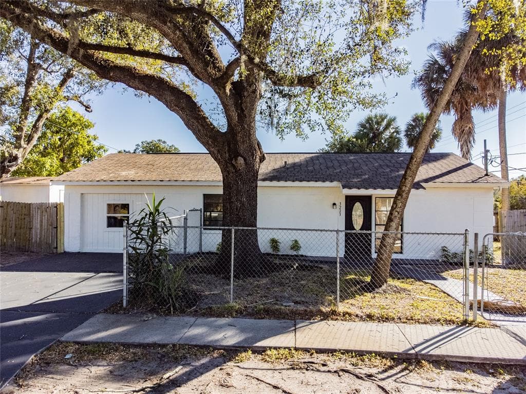 3223 N 29TH ST TAMPA, FL 33605